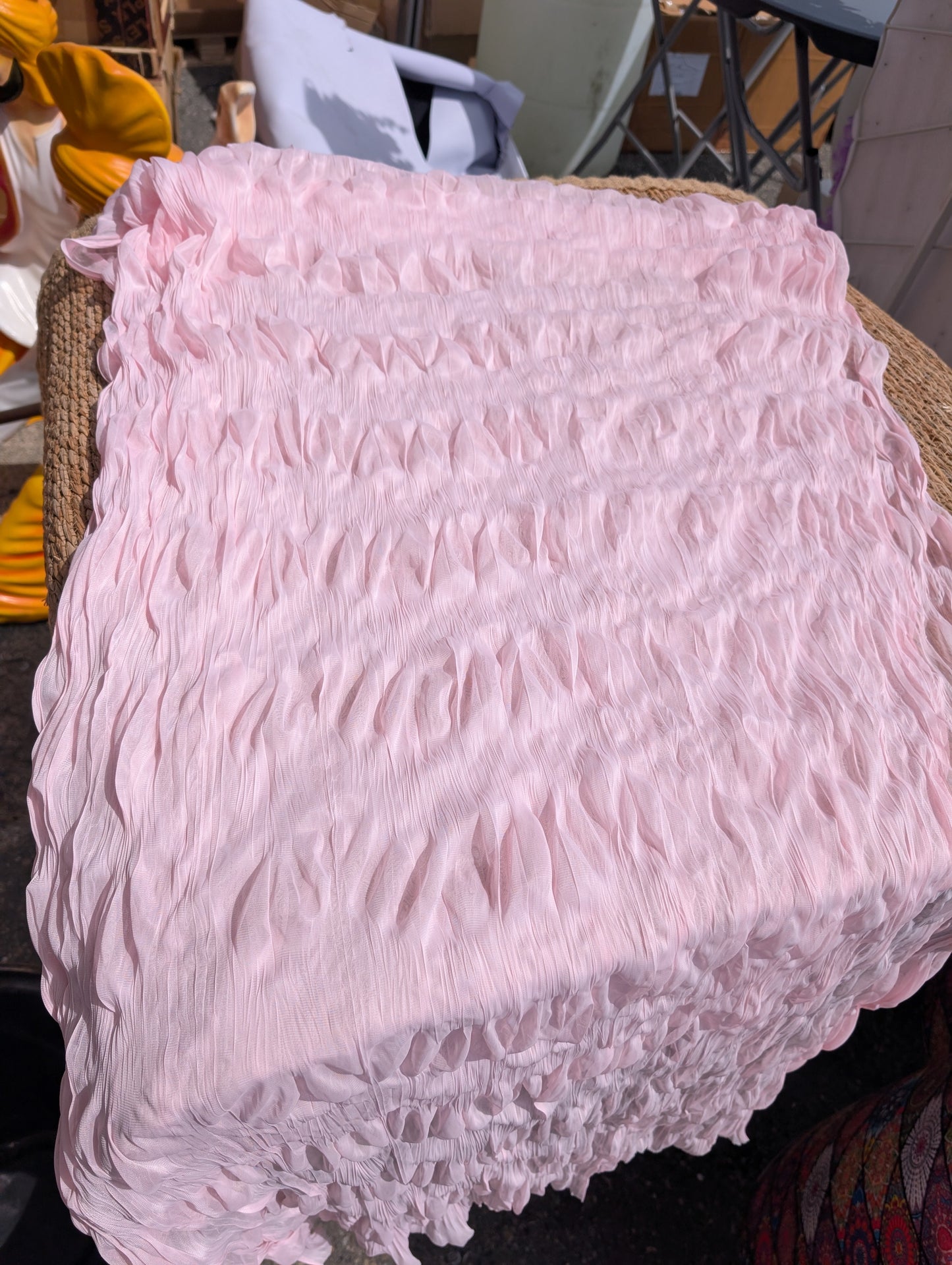 Table Runner Light Pink