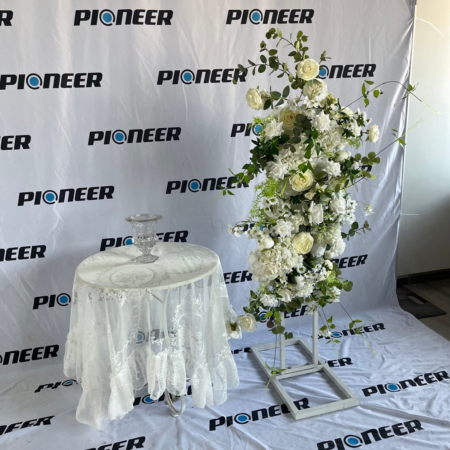 Centerpiece Arrangement Green/White/Yellow