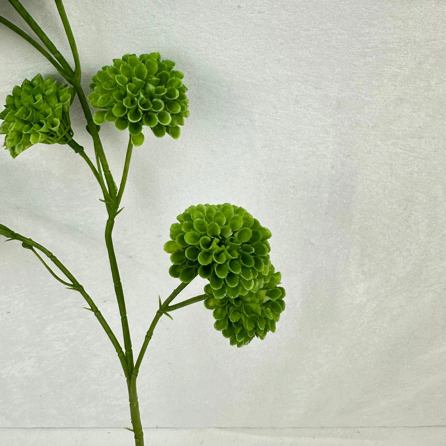 Green Small Honeycomb Spray - 10 Heads RosesHQ.com