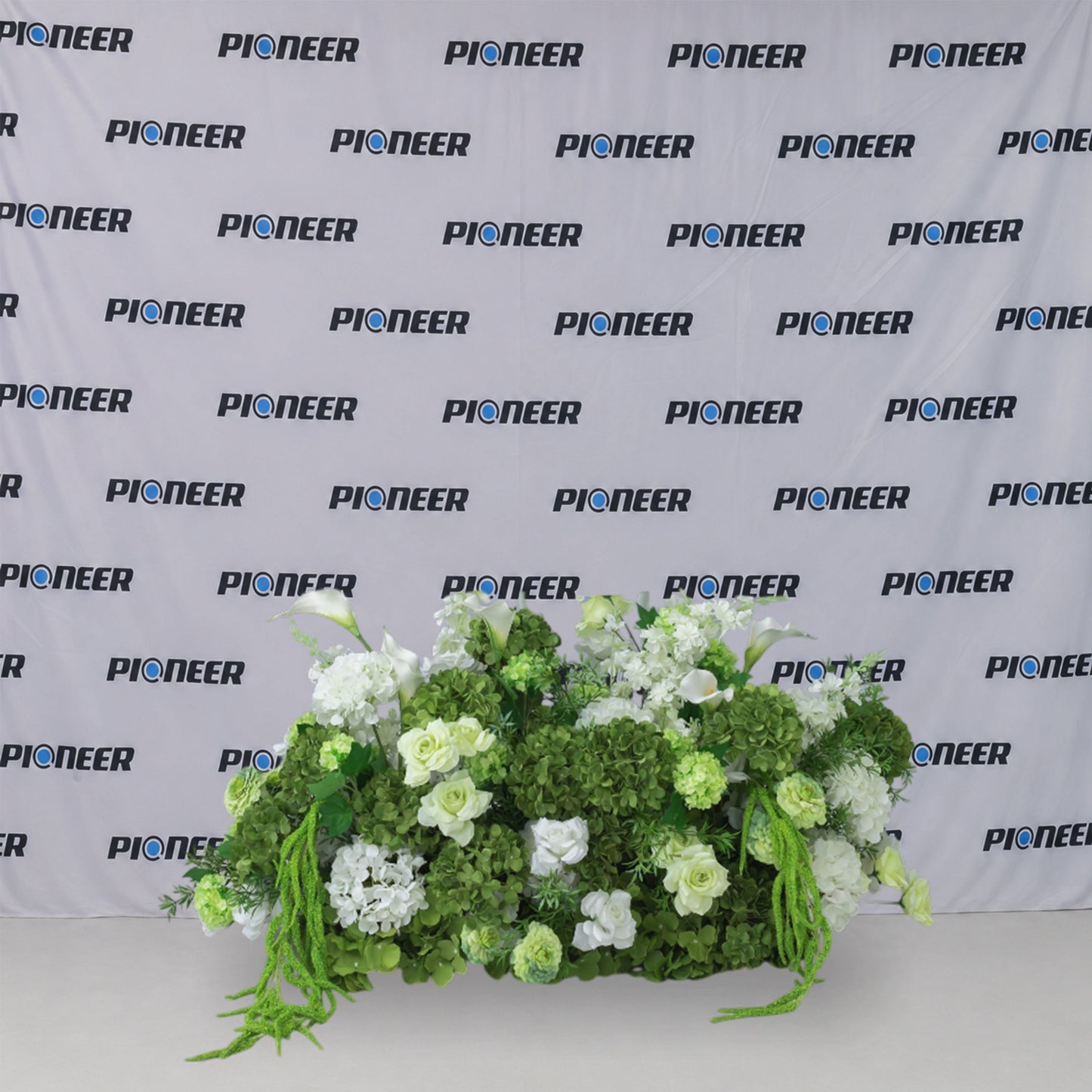 Botanical Hydrangea & Calla Lily Floral Runner